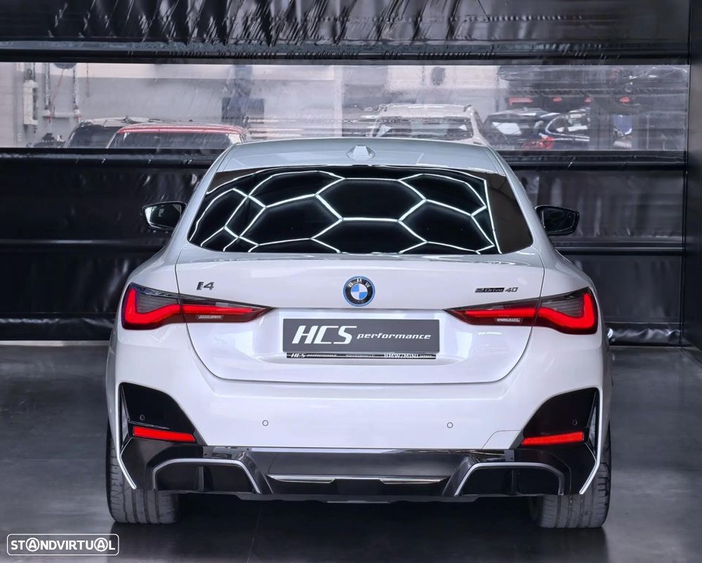 BMW i4 eDrive40 Pack Desportivo M Pro - 32