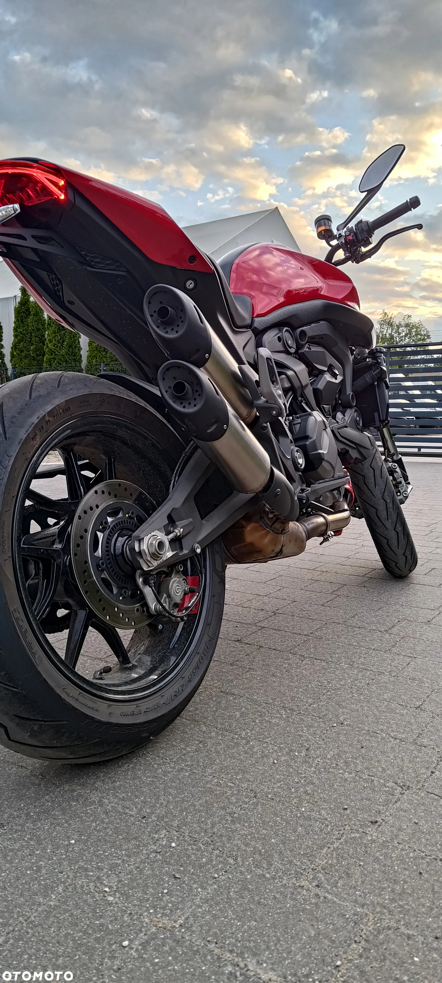 Ducati Monster - 5