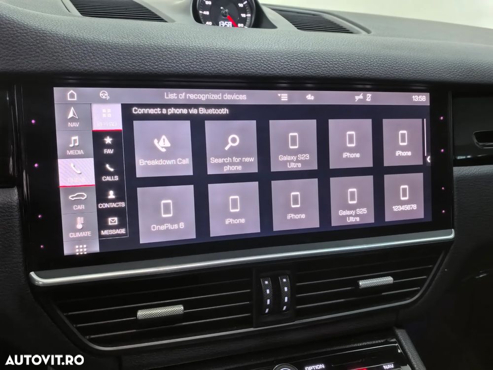 Porsche Cayenne - 32