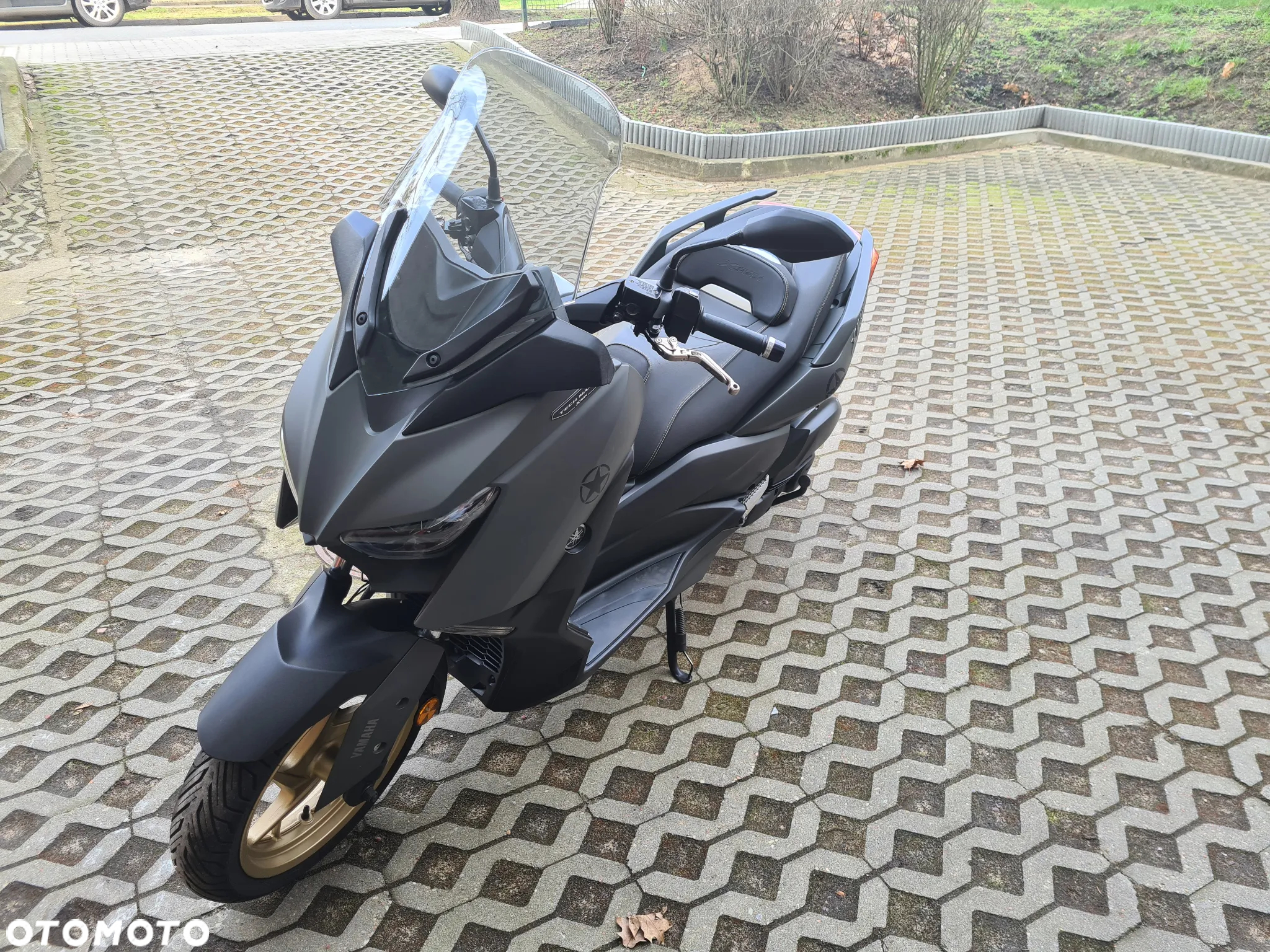 Yamaha X-max - 15