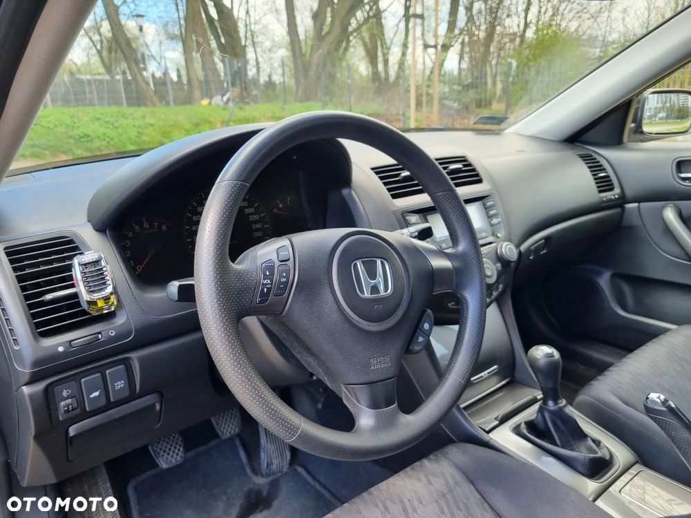 Honda Accord 2.0 Comfort - 8