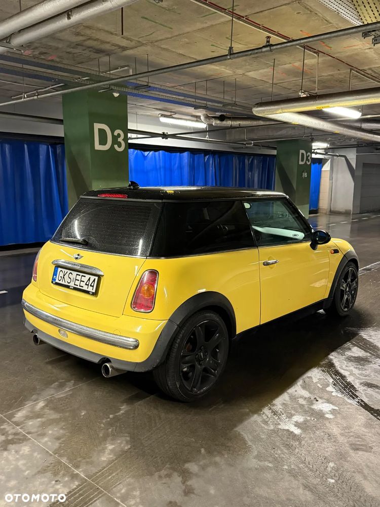 MINI Cooper Standard - 5