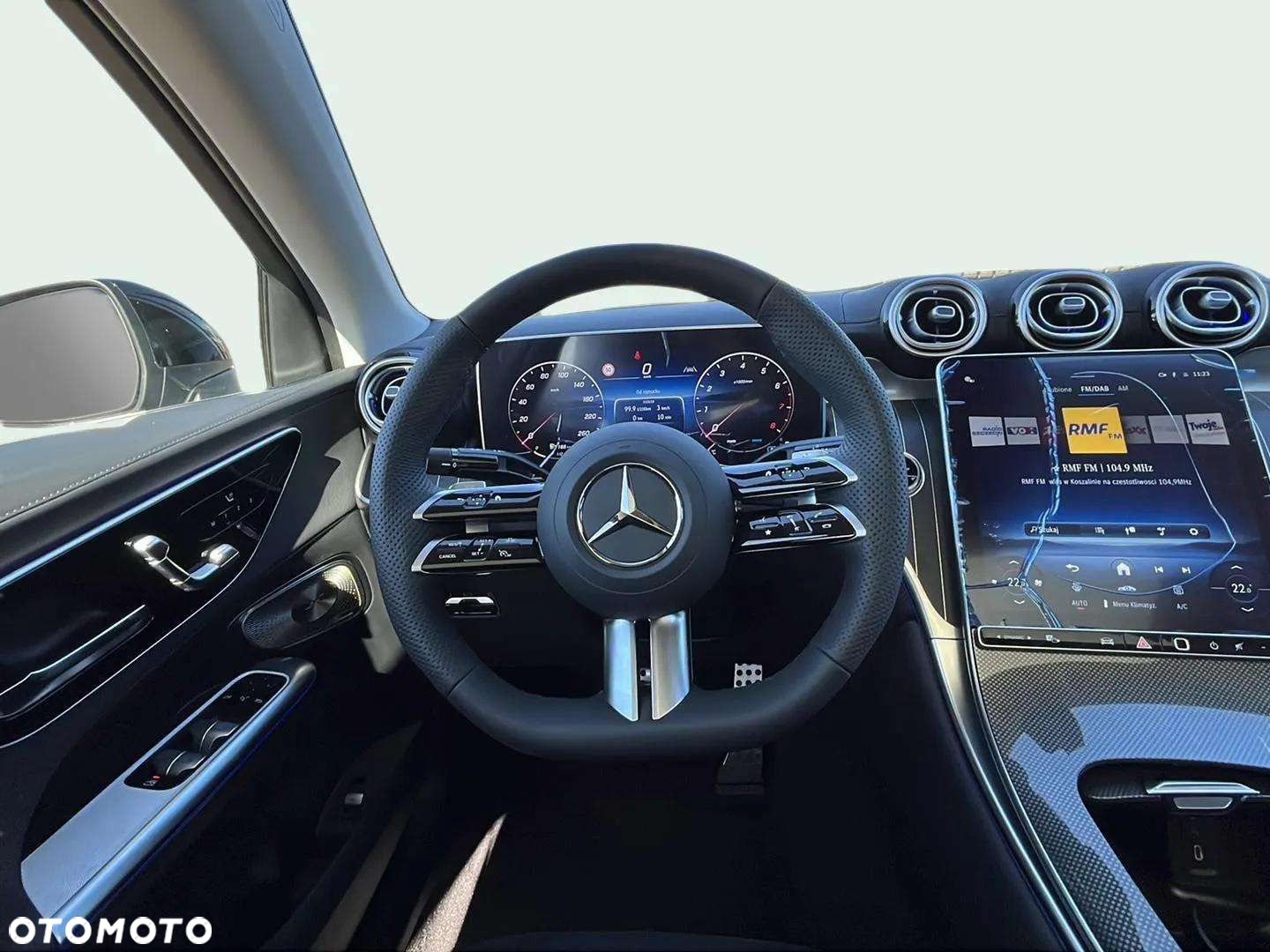 Mercedes-Benz GLC - 11
