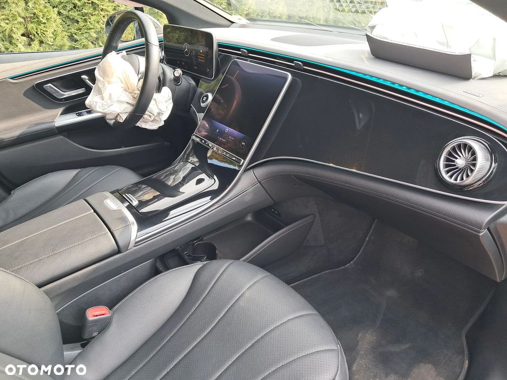 Mercedes-Benz EQE - 18