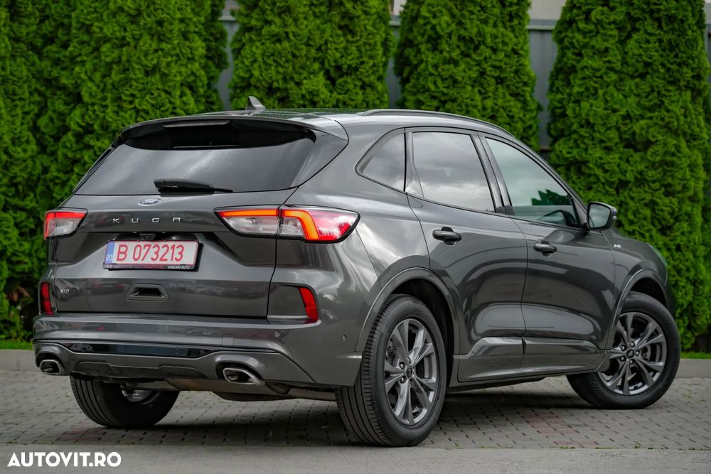 Ford Kuga 2.5 Duratec FHEV 4x4 ST-LINE X - 3