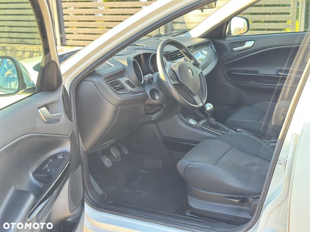 Alfa Romeo Giulietta 1.4 TB Distinctive - 18