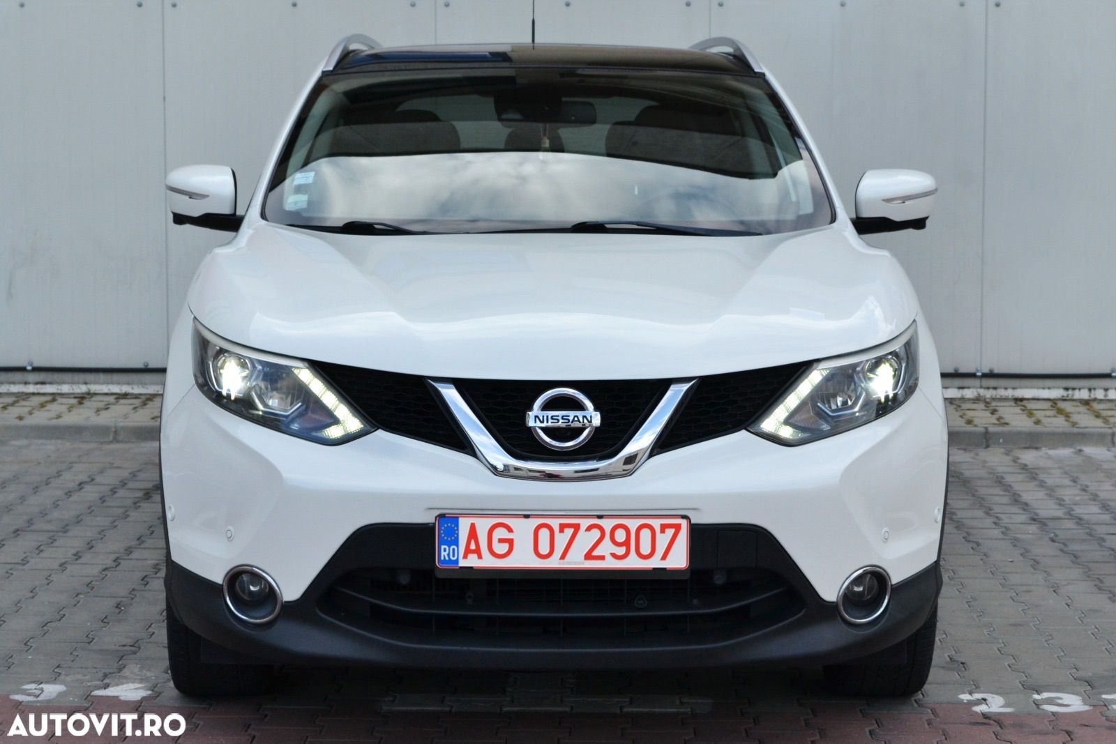 Nissan Qashqai 1.6 DCI 4 x 4 DPF Start/Stop tekna - 1
