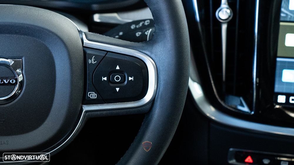 Volvo V60 2.0 T6 AWD TE Core - 25