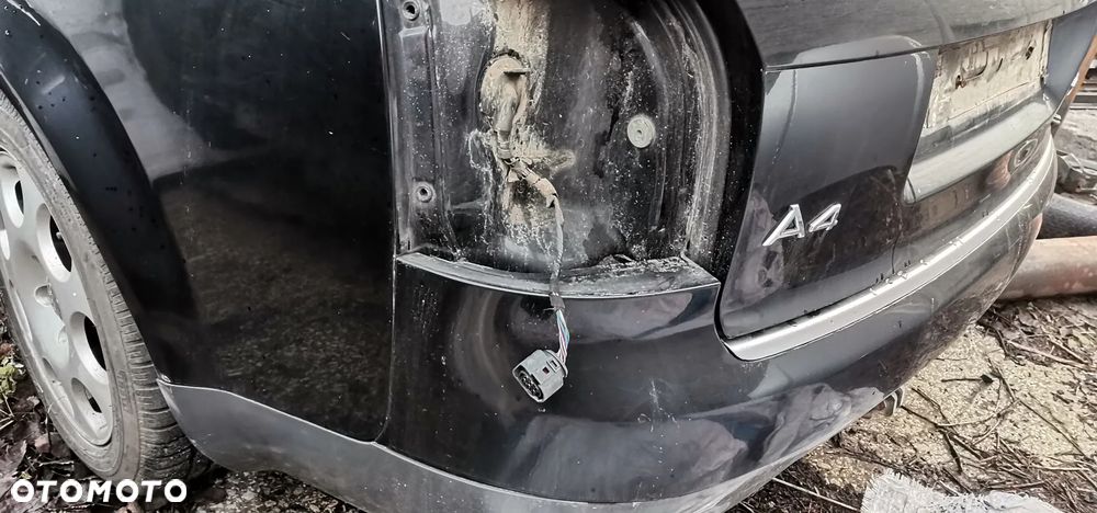 Zderzak tyl  AUDI A4B6 kombi  lakier Ly9b - 2