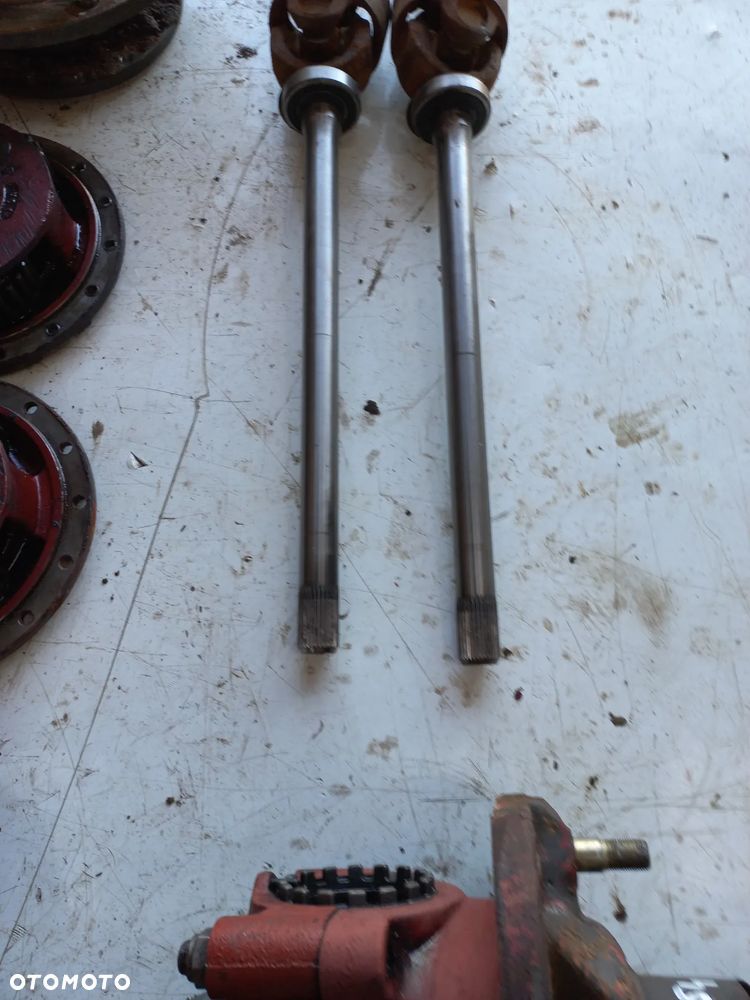 Części Renault 106.54,110.54,120.54,133.54,145.54,155.54 Półoś,krzyżak Z32,Z29,układ planetarny,kosz,zwolnica,pokrywa,bieżnia,obudowa 7700609283,Opryskiwacz Matrot satelita 18z,koło zębate  układu planetarnego 52z ATAK kołoataku wałek ataku 9x34  obudowa mostu reference,zwrotnica,łoże,podpora mostu,kołyska - 14