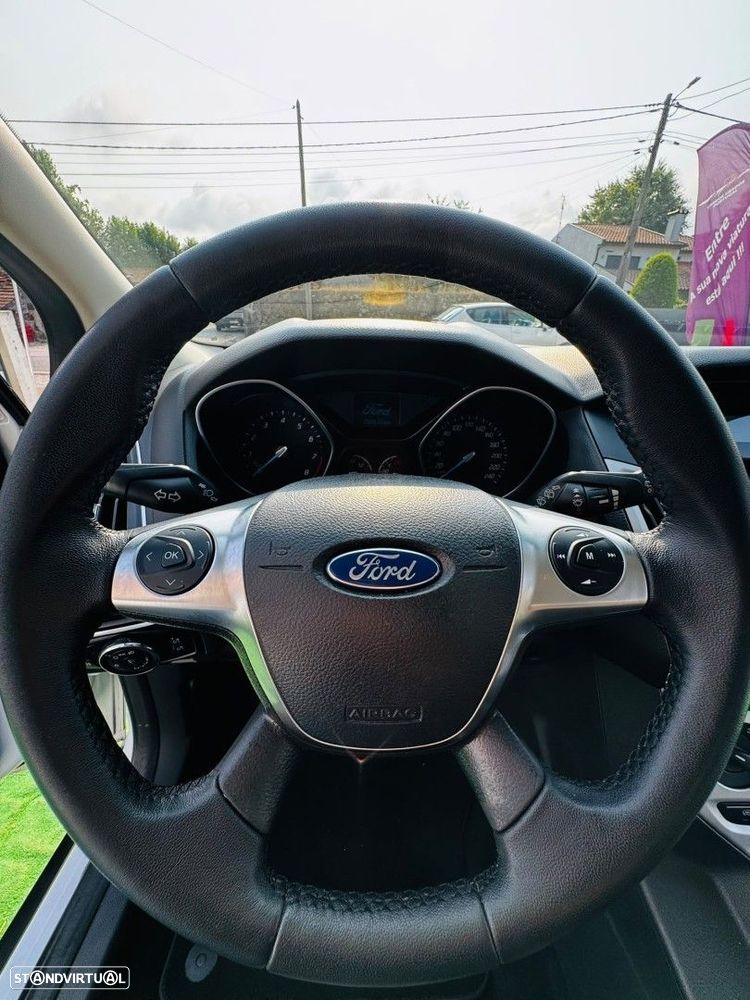 Ford Focus 1.0 EcoBoost S&S Champions Edition - 21