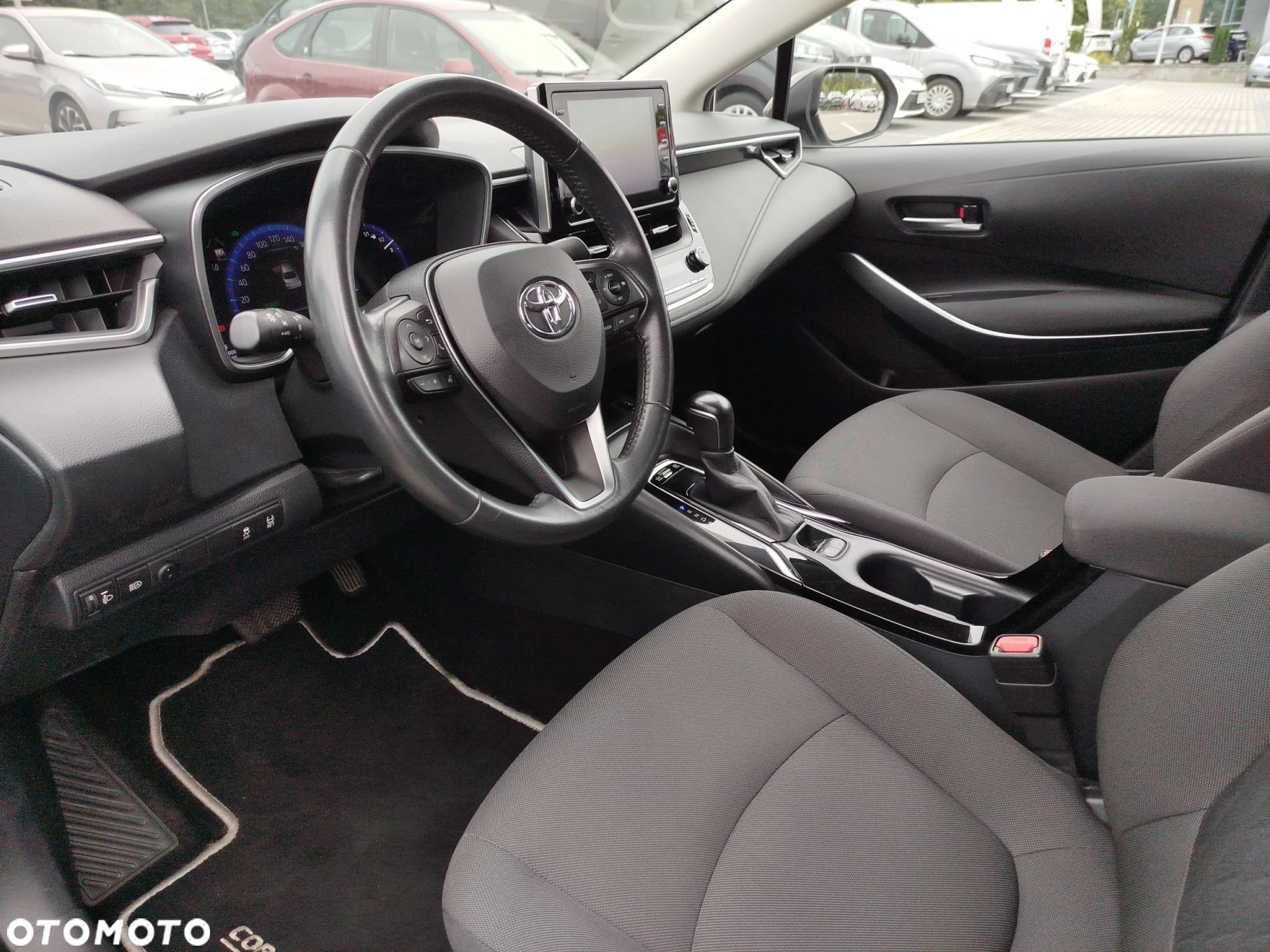 Toyota Corolla - 10