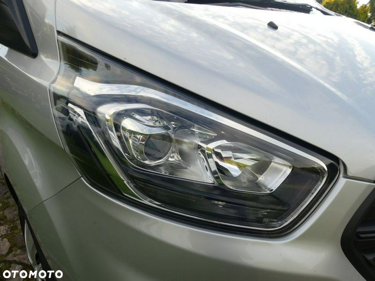 Ford Transit Custom - 19