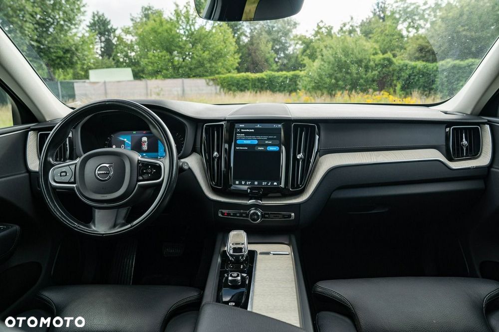 Volvo XC 60 B5 B AWD Inscription - 18