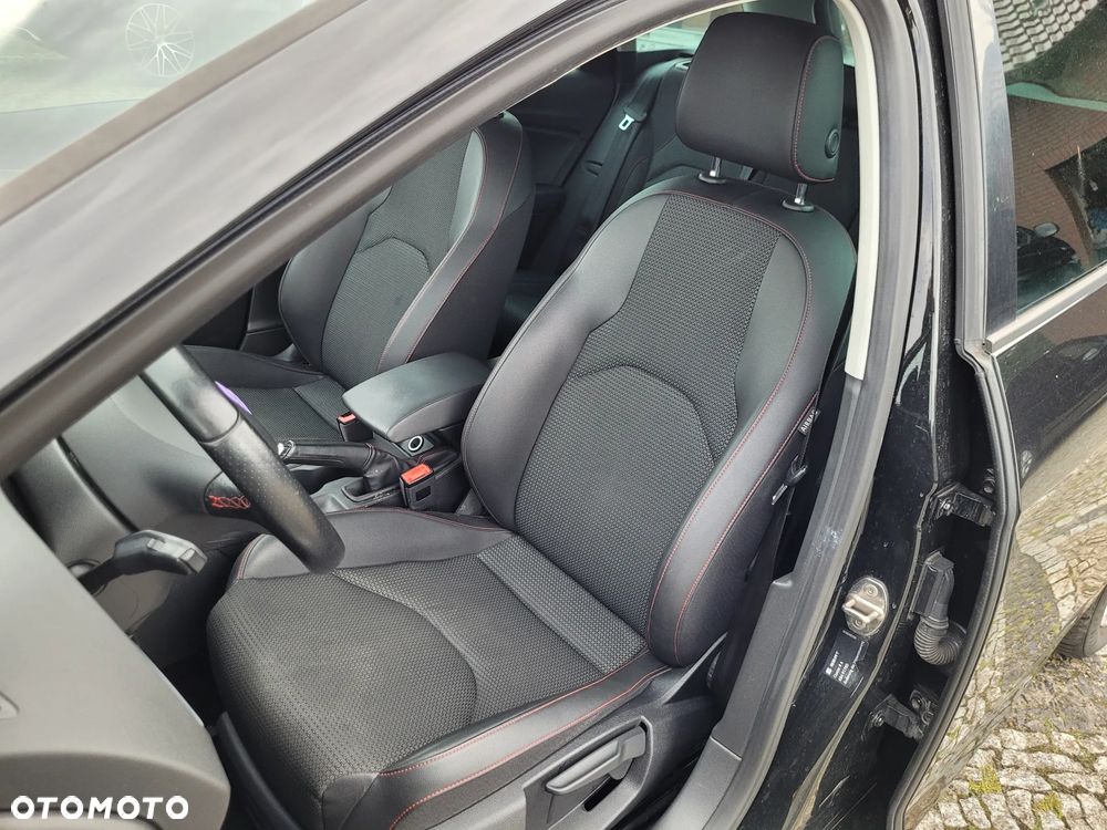 Seat Leon 2.0 TDI DPF FR Black Matt Edition - 5