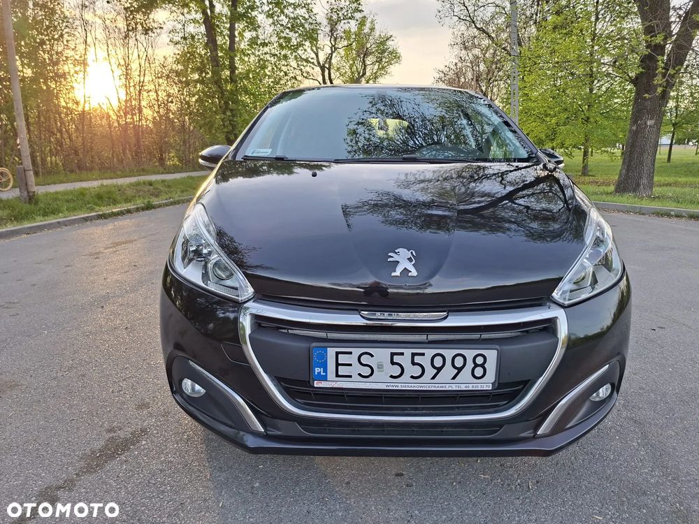 Peugeot 208 PureTech 82 Allure - 12