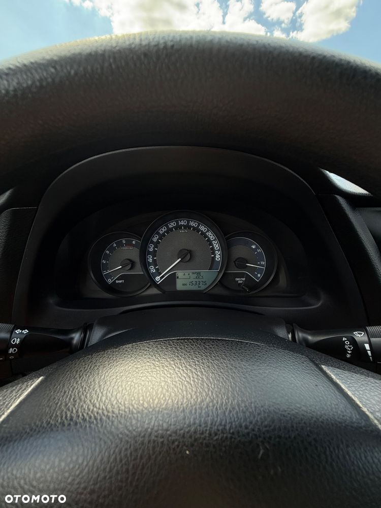 Toyota Auris 1.4 D-4D Active - 14