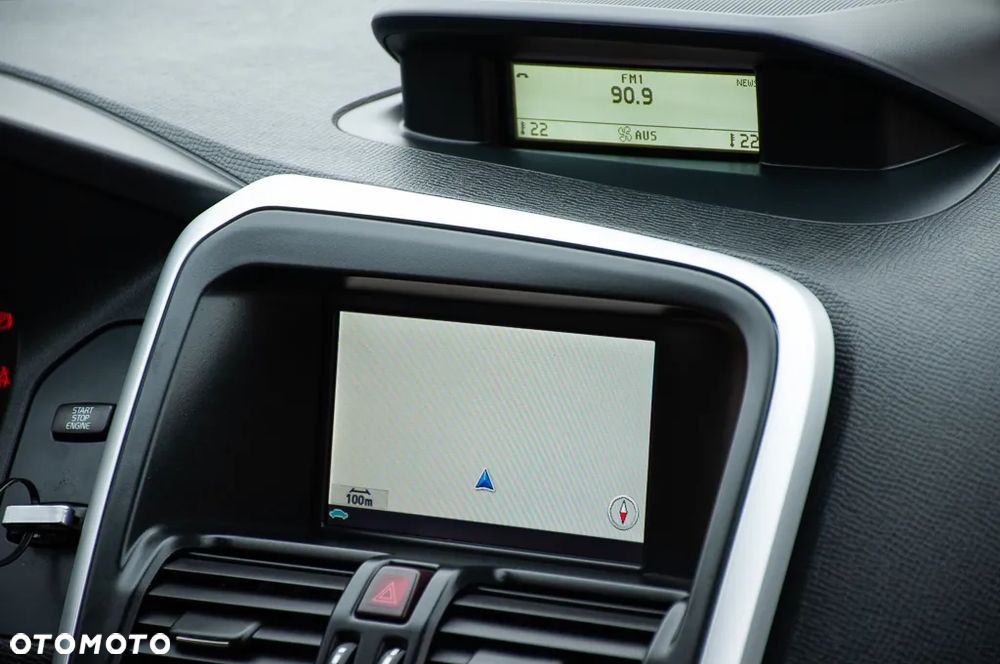 Volvo XC 60 2.4D Summum - 22