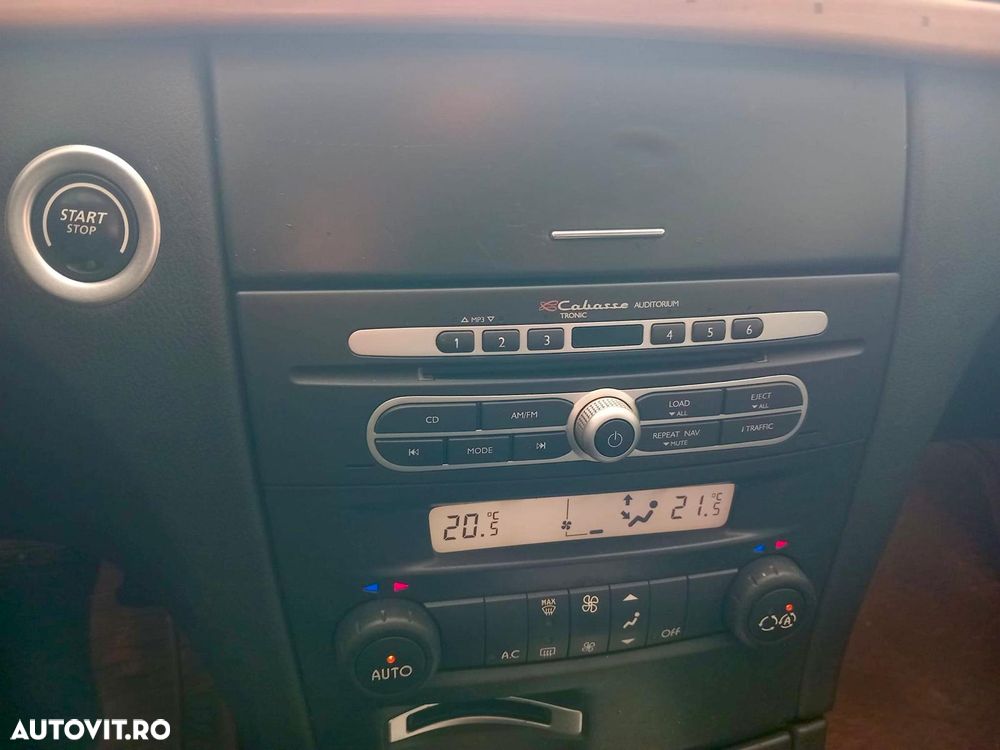 Renault Laguna 2.0 dCi Initiale - 6