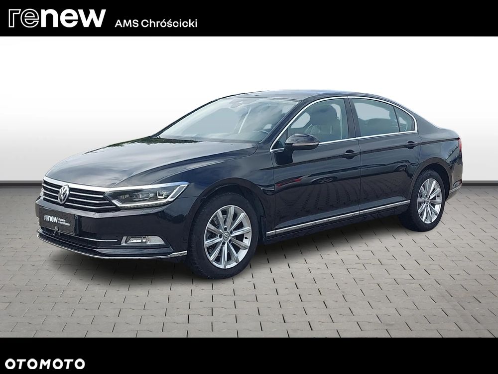 Volkswagen Passat - 1