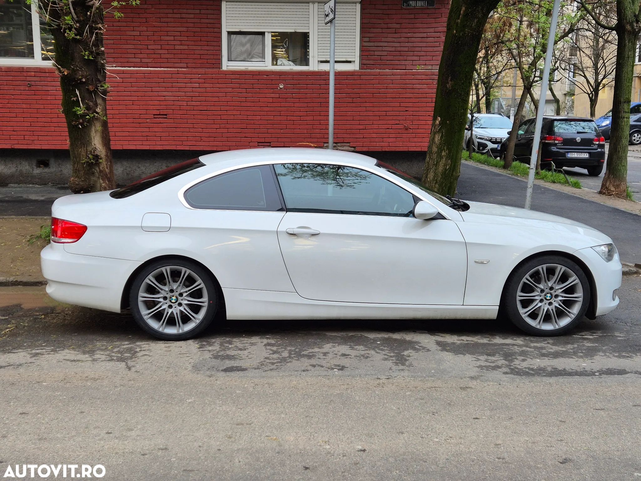 BMW Seria 3 320d Coupe Aut. - 1