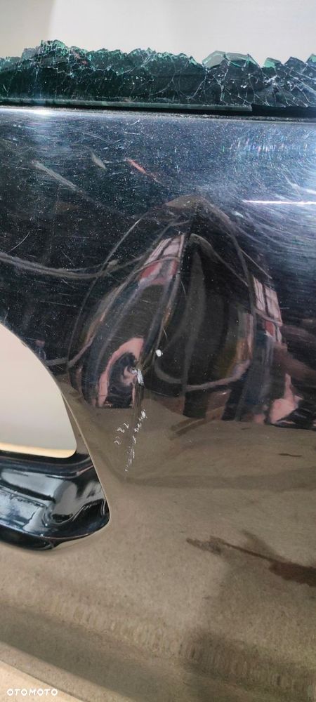 KLAPA BAGAŻNIKA VW GOLF V - 2