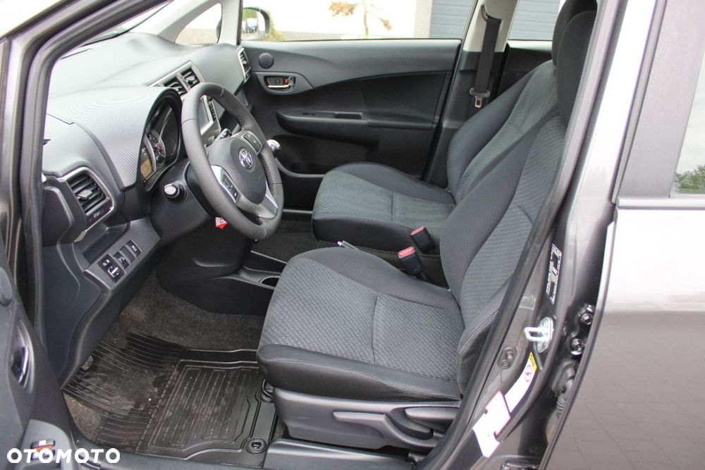 Toyota Verso S - 14