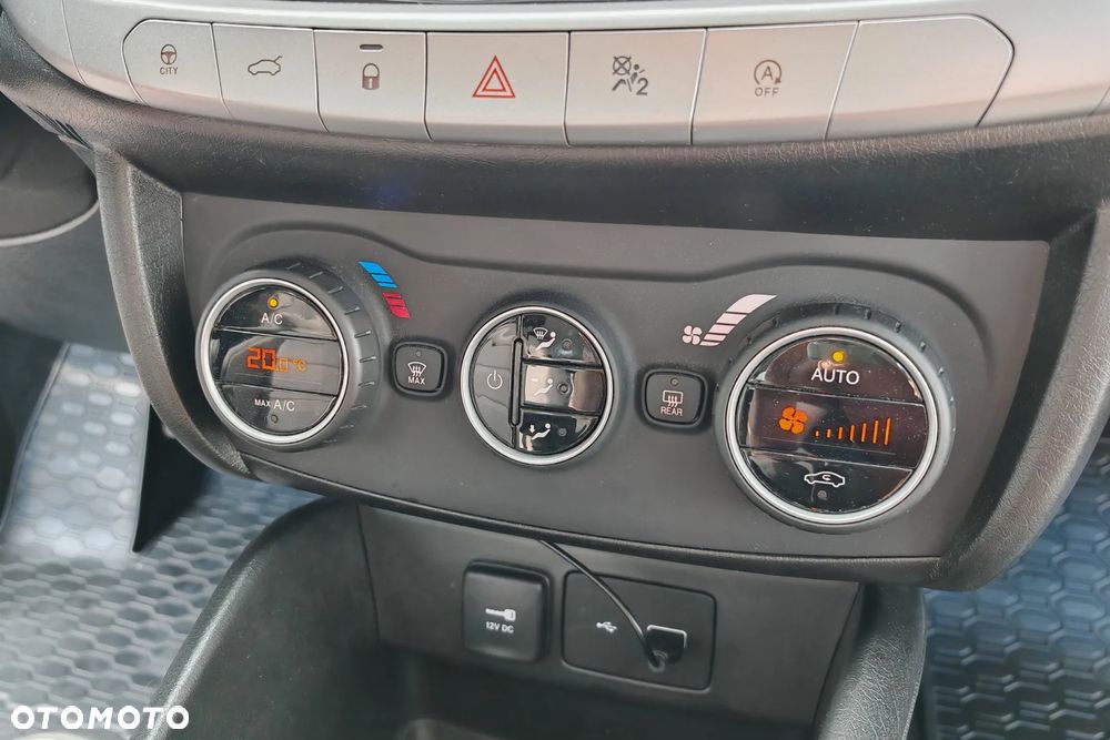 Fiat Tipo 1.4 16V Lounge - 25
