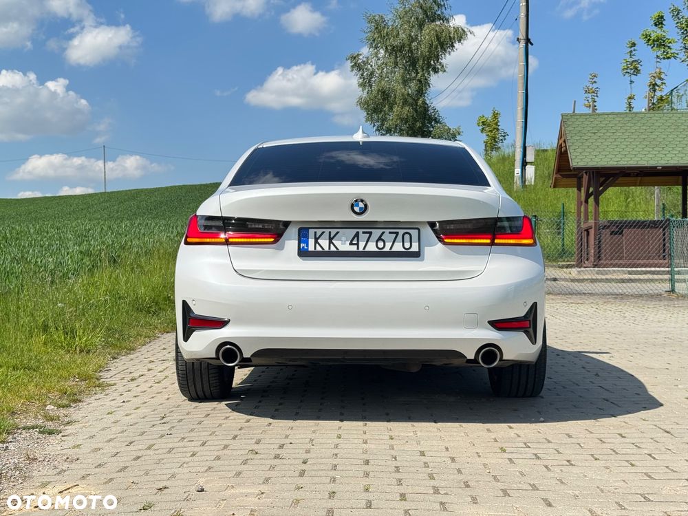 BMW Seria 3 320d - 9