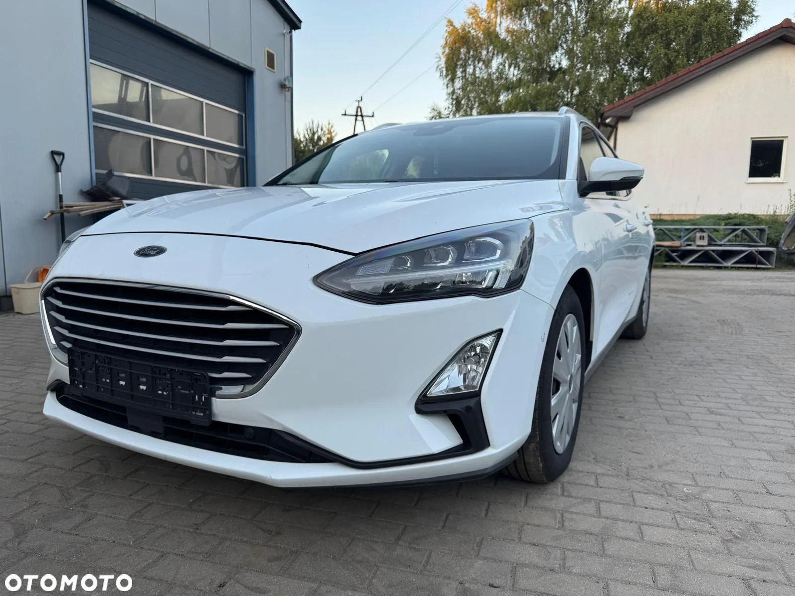 Ford Focus 1.5 EcoBlue Start-Stopp-System COOL&CONNECT DESIGN - 9