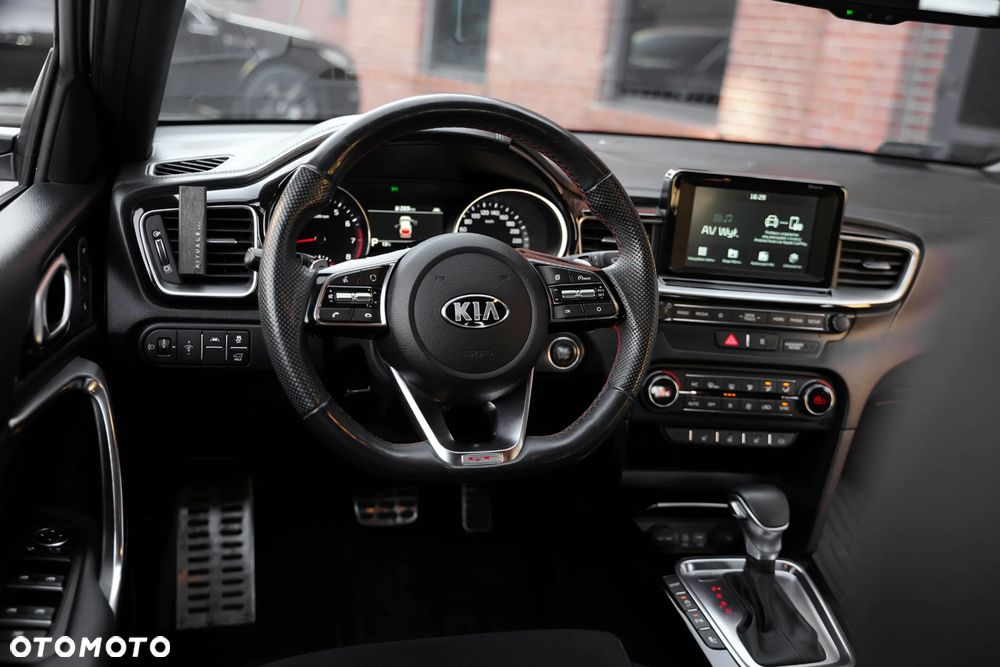 Kia ProCeed - 19