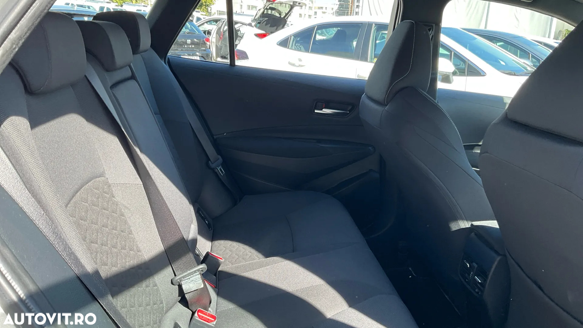 Toyota Corolla 2.0 HSD Dynamic interior Negru - 20