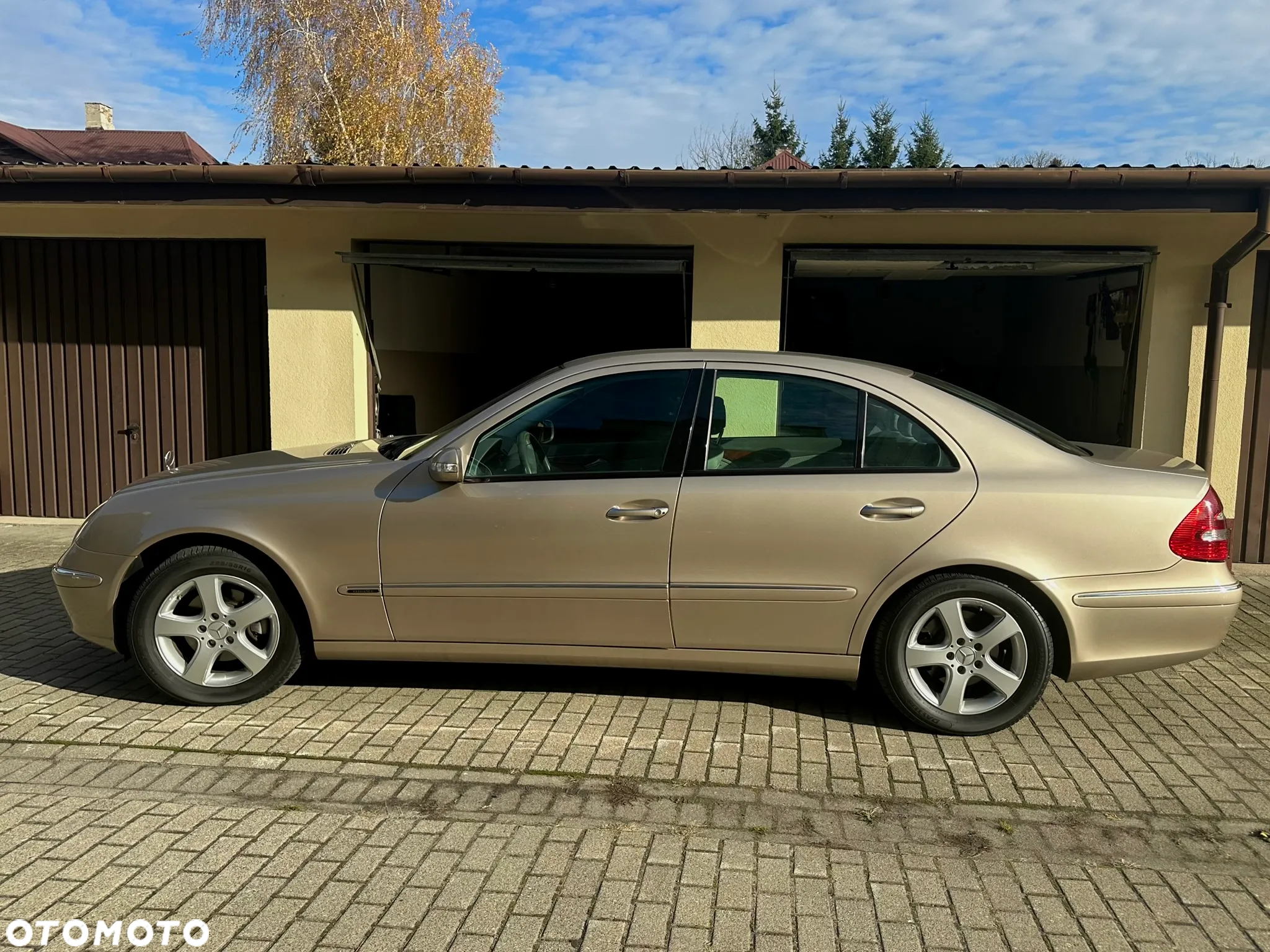 Mercedes-Benz Klasa E 220 T CDI Elegance - 13