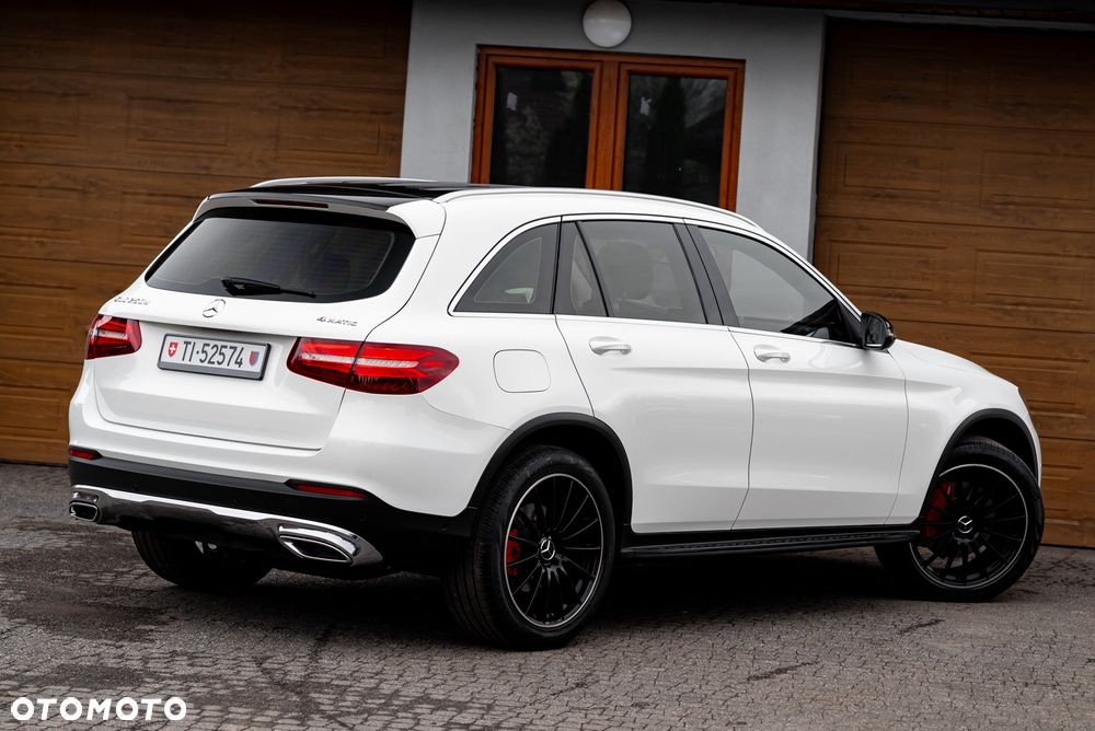 Mercedes-Benz GLC 250 d 4Matic 9G-TRONIC AMG Line - 11