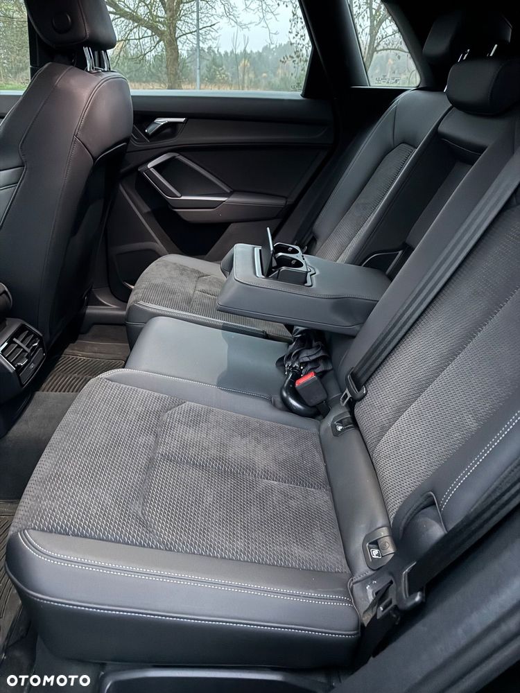 Audi Q3 ver-35-tfsi-s-line - 9