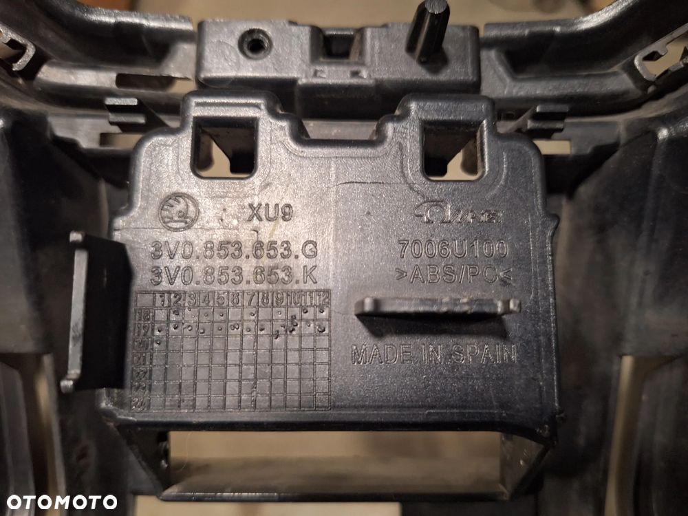 SKODA SUPERB 3 ATRAPA GRILL - 3