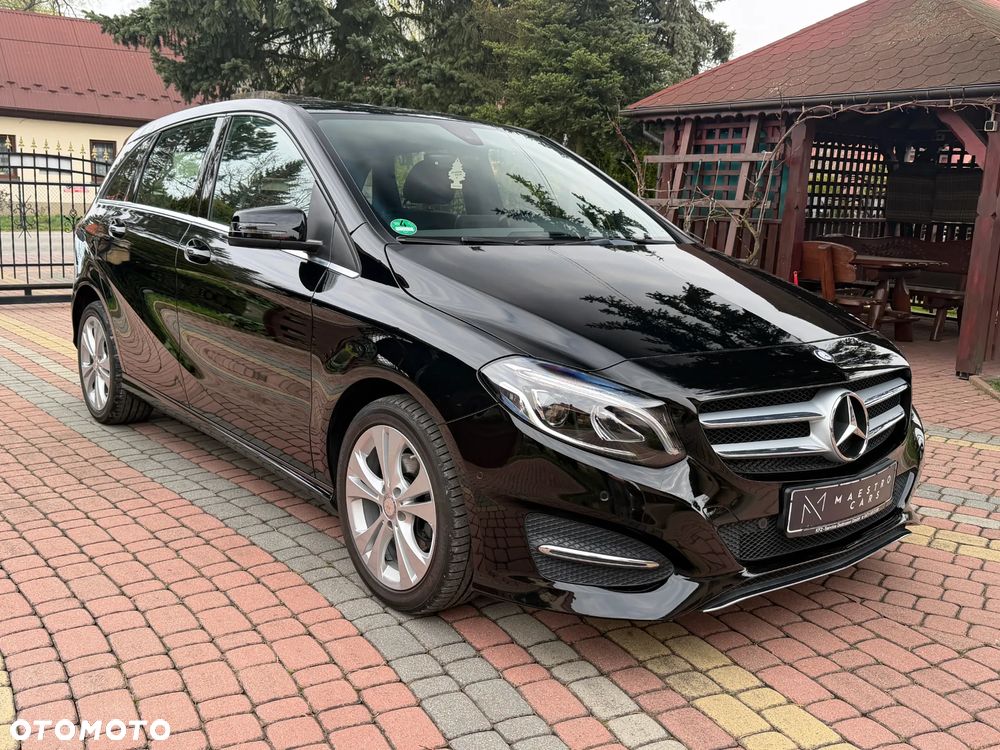 Mercedes-Benz Klasa B 180 UrbanStyle Edition - 1