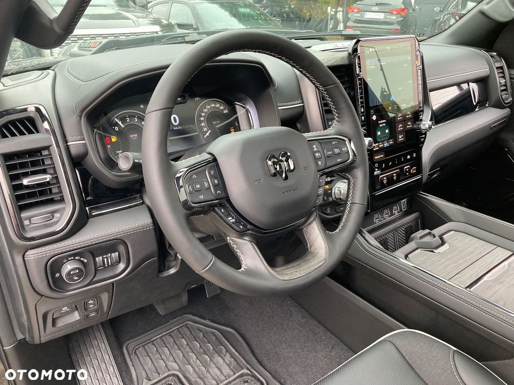 RAM 1500 - 18