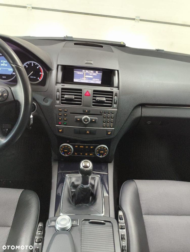 Mercedes-Benz Klasa C 200 CDI DPF BlueEFFICIENCY SPORT EDITION - 21