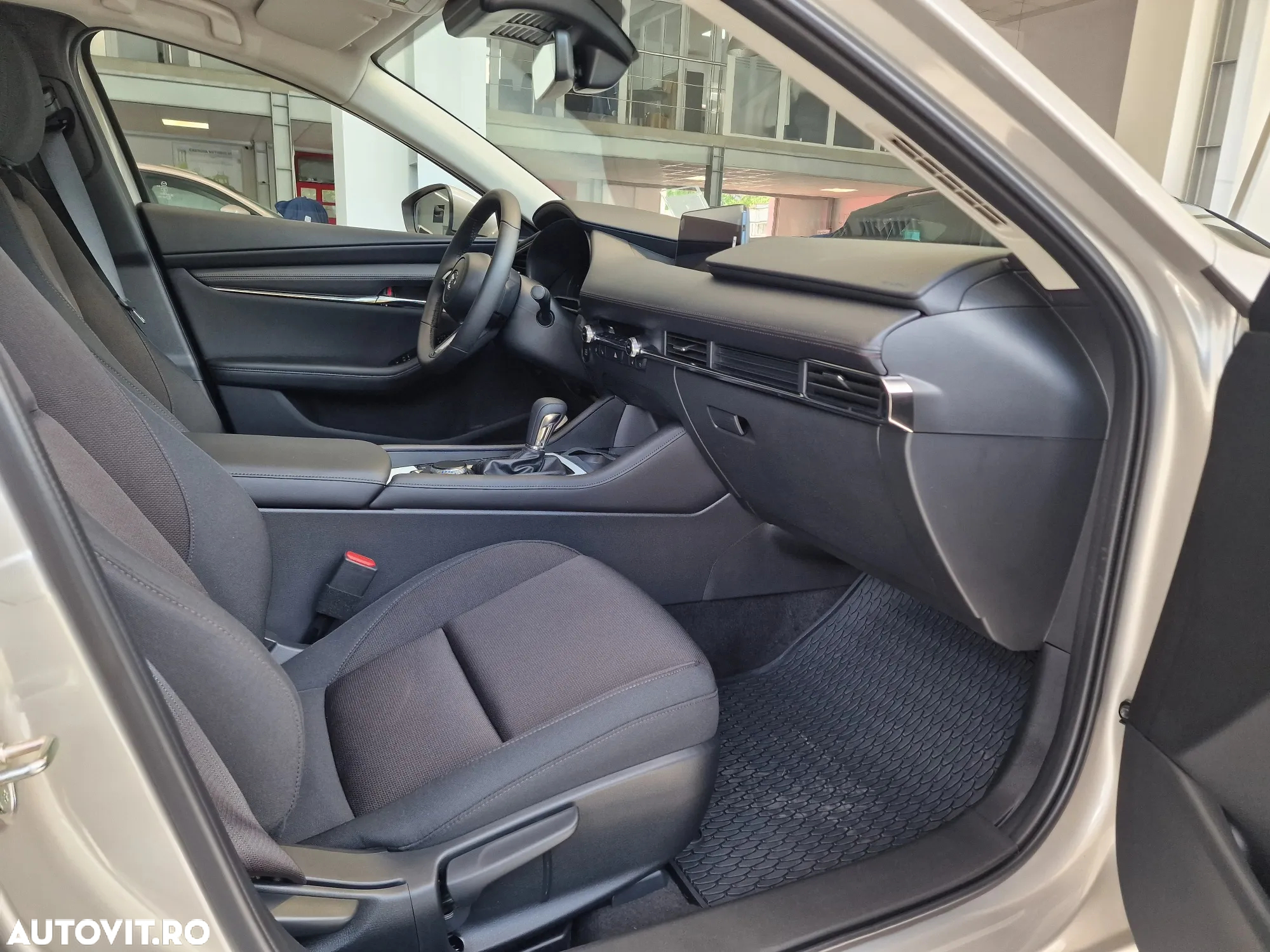Mazda 3 e-Skyactiv X186 AT MHEV Center-Line - 6