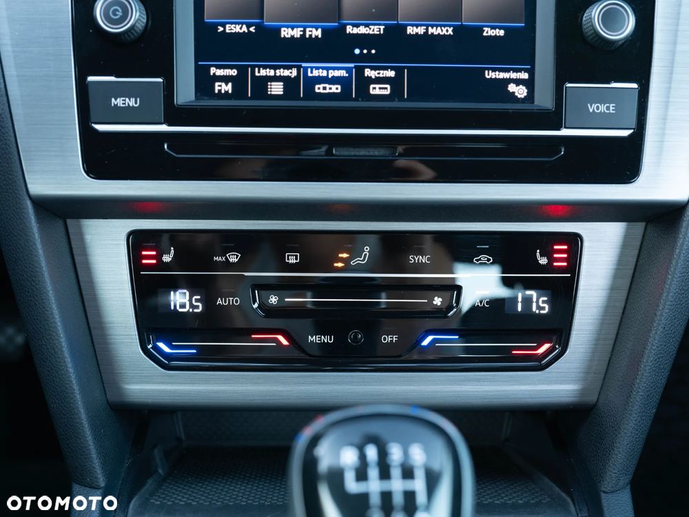 Volkswagen Passat 1.5 TSI EVO Business - 31