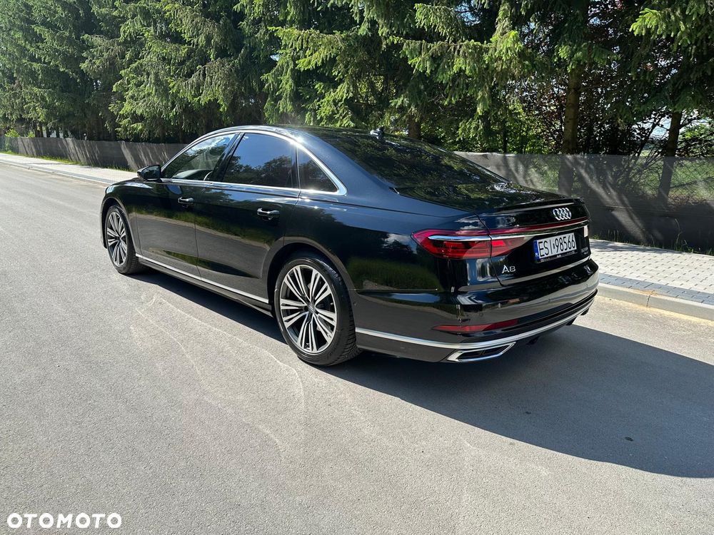Audi A8 - 6