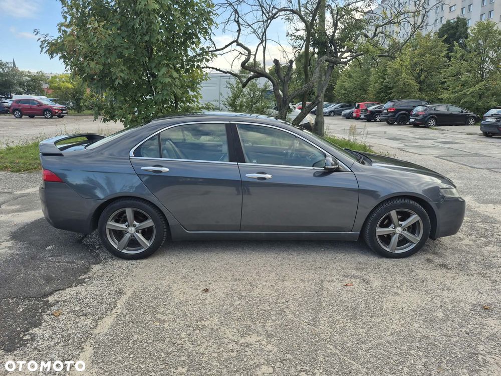 Honda Accord - 4