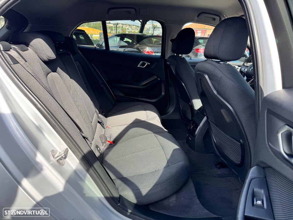 BMW 116 i Line Sport - 12