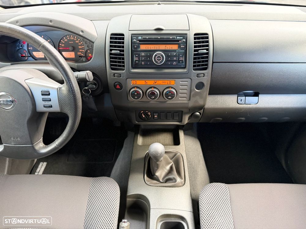 Nissan Navara 2.5 DCI CD SE 4WD - 26