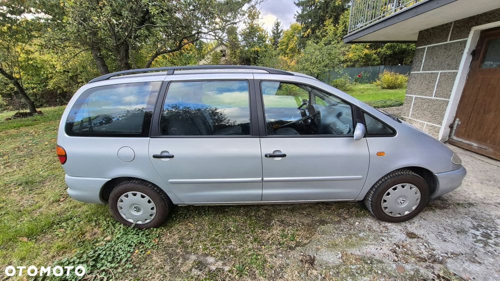 Volkswagen Sharan 2000 photo 3