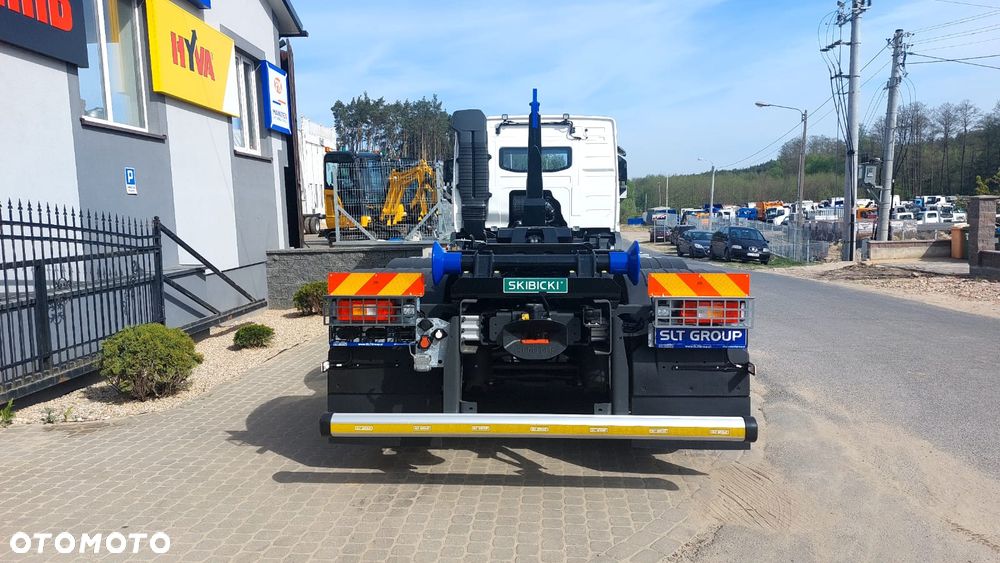 Volvo FM 430 6x2 - 8