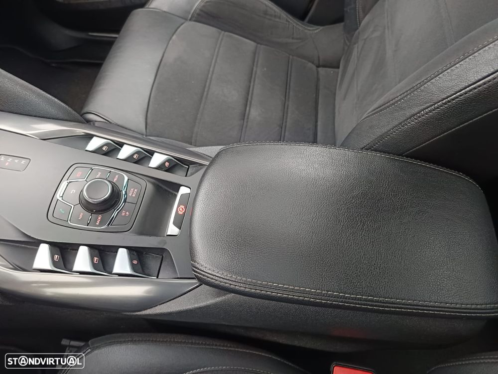 Citroën DS5 2.0 HDi Hybrid4 Sport Chic CMP6 - 47