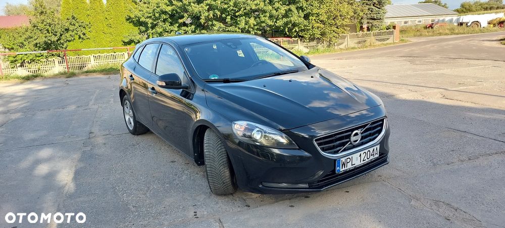 Volvo V40 D2 Momentum - 9
