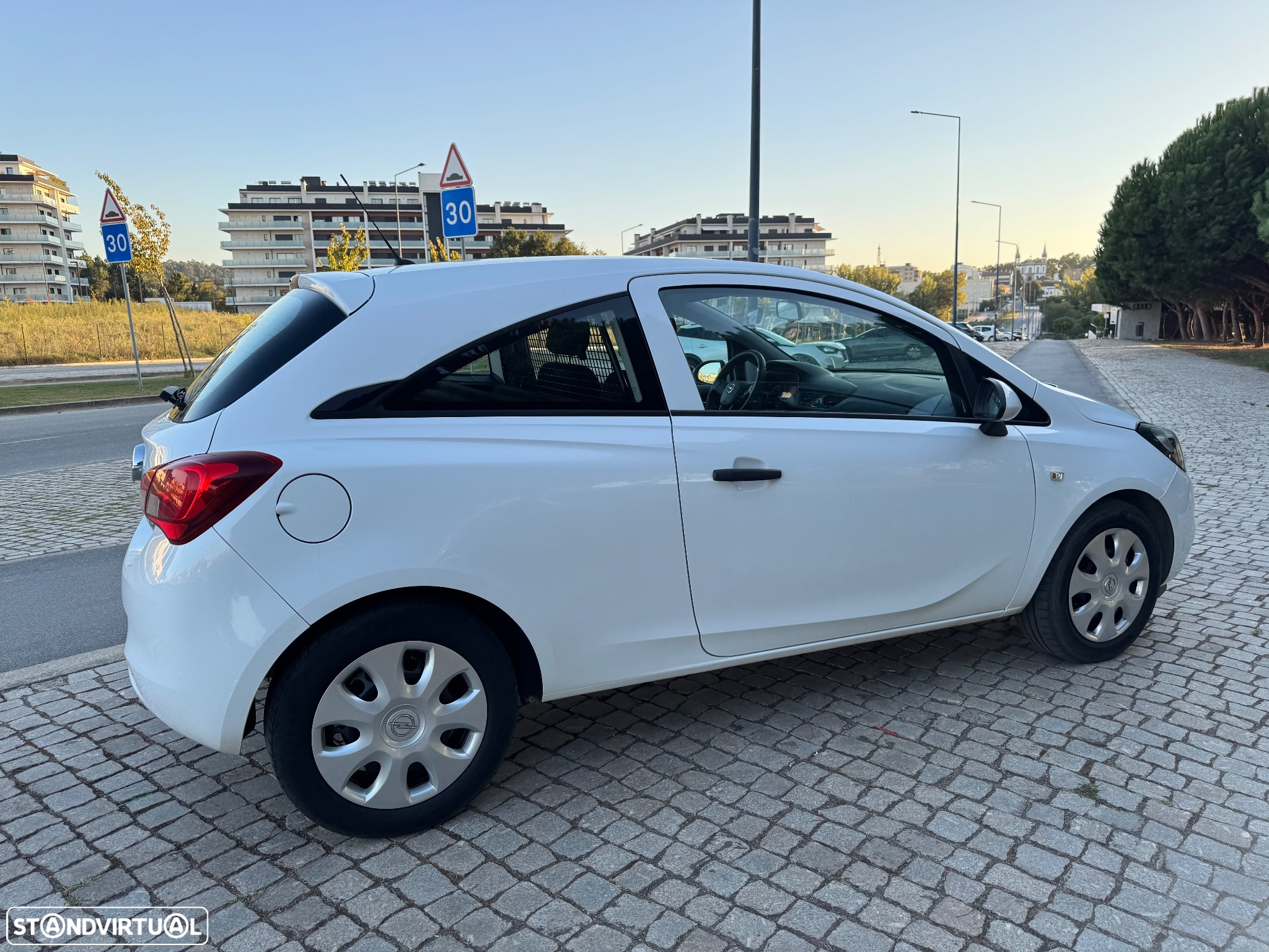 Opel Corsa - 19